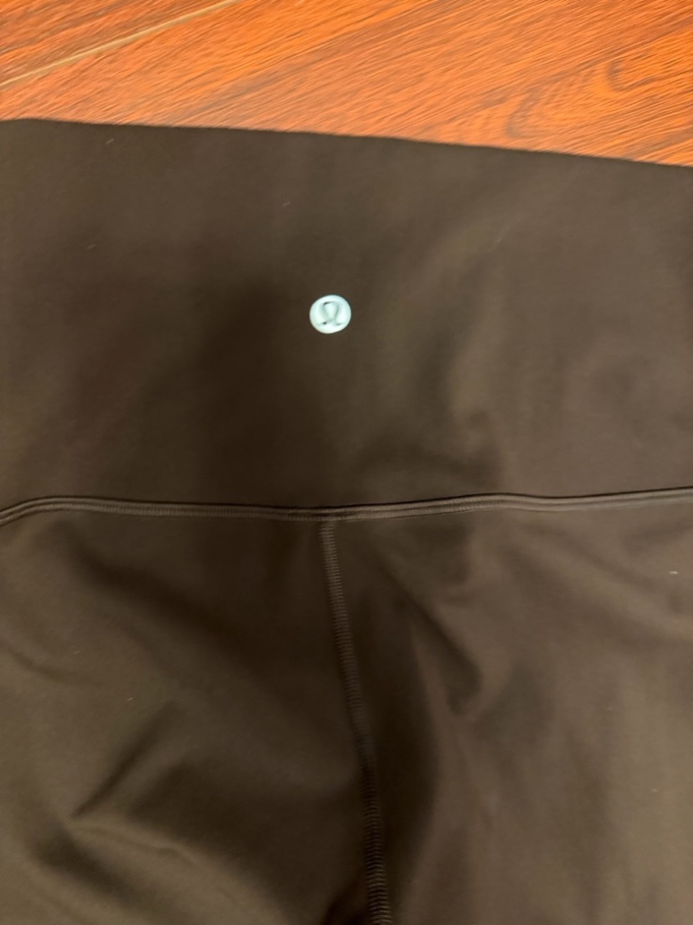 Lululemon High-Waist Brown Active Leggings for Women - Picture 4 of 6